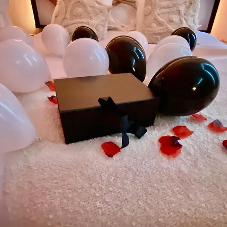 Appartement Le Boheme Spa, Loveroom A Sète