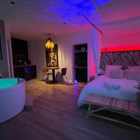 Le Boheme Spa, Loveroom A * Σετ