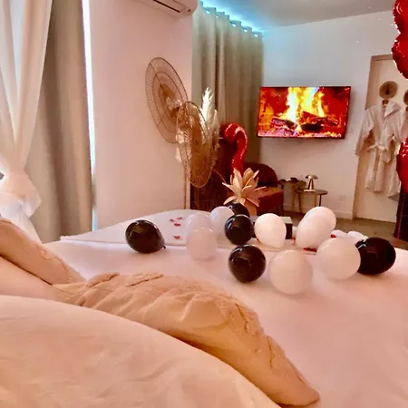 Appartement Le Boheme Spa, Loveroom A *