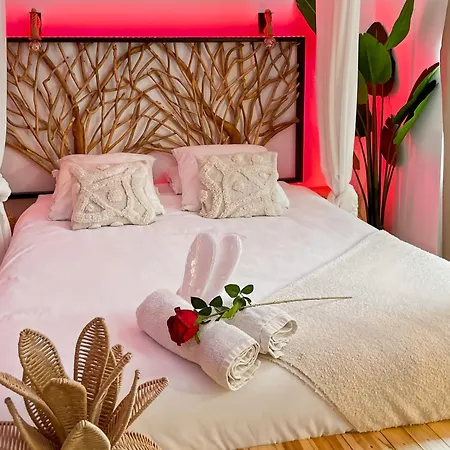 Le Boheme Spa, Loveroom A Appartement Sète